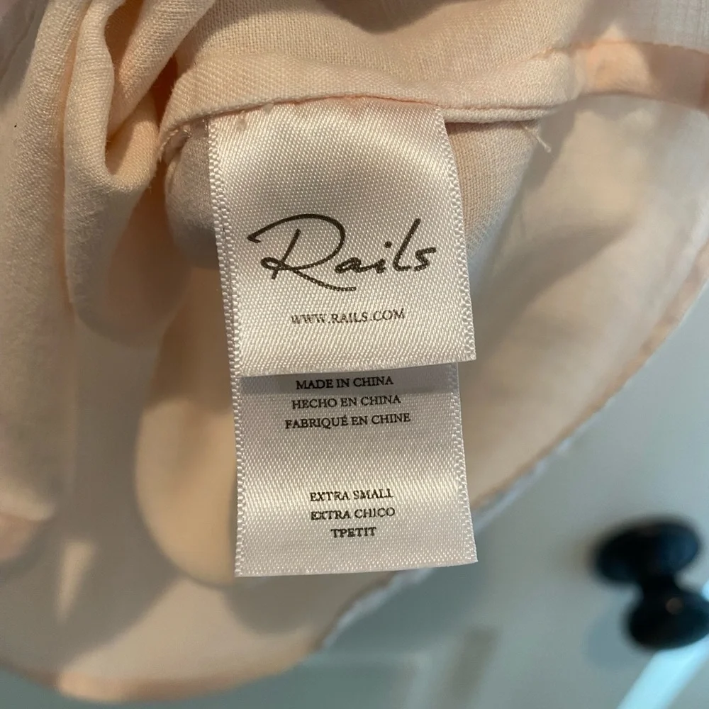 NWOT Rails Alena Split-Neck Top - Picture 6 of 11
